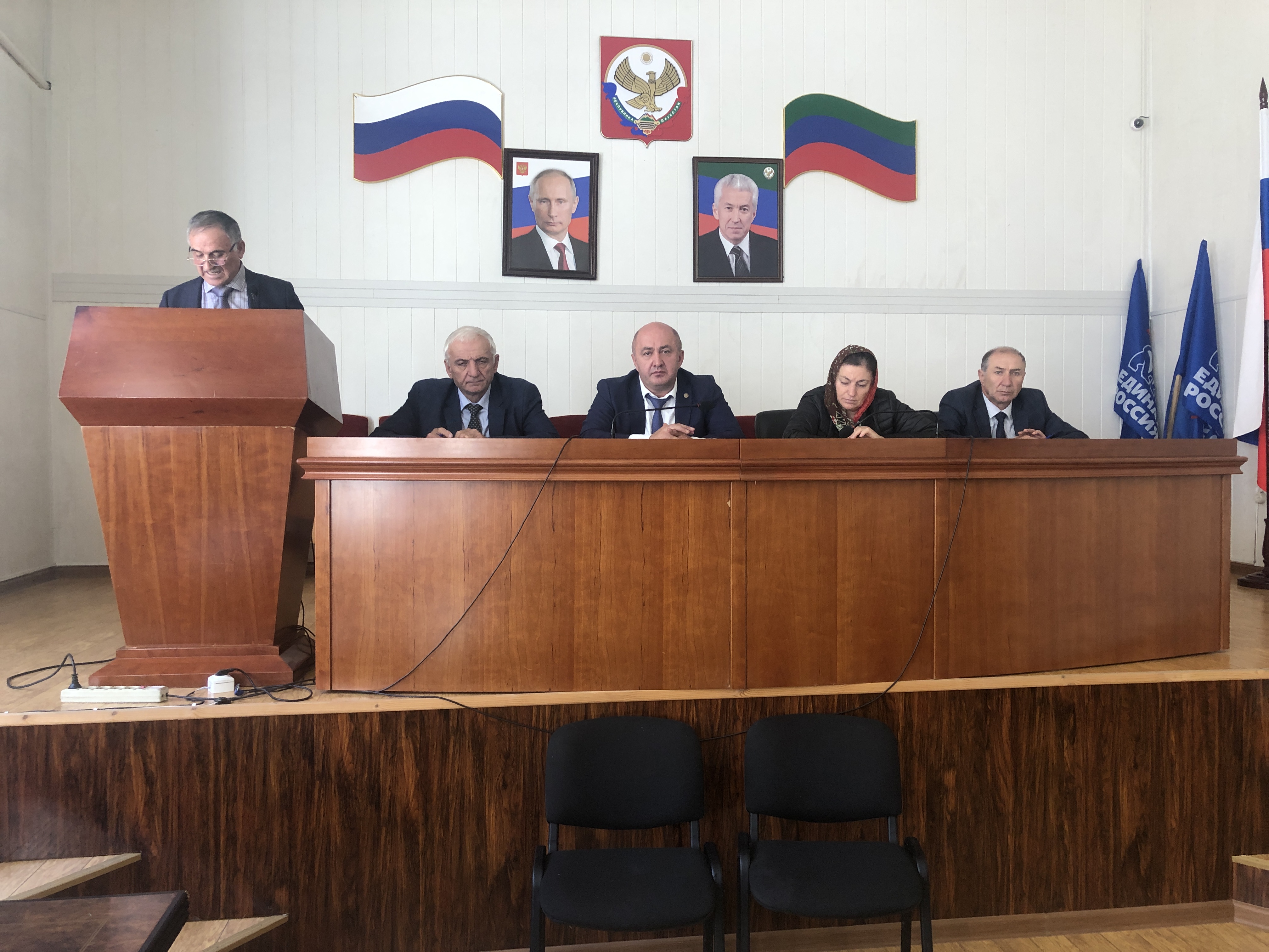 25 августа в актовом зале администрации Тляратинского района прошло очередное совещание актива района.